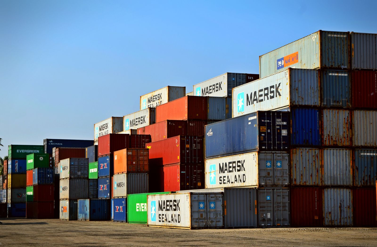 Logistics hub thông minh